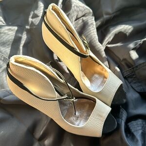 ⚜️Charlotte Russo heels
